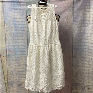 Women’s White Dress.
